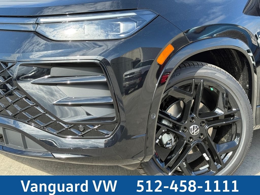 New 2026 Volkswagen Tiguan 2.0T SE R-Line Black SUV