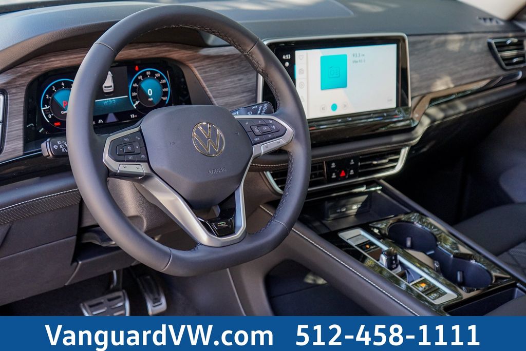 2025 Volkswagen Atlas SEL Premium R-Line - Photo 33