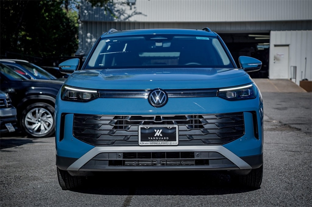 New 2026 Volkswagen Tiguan 2.0T SE SUV