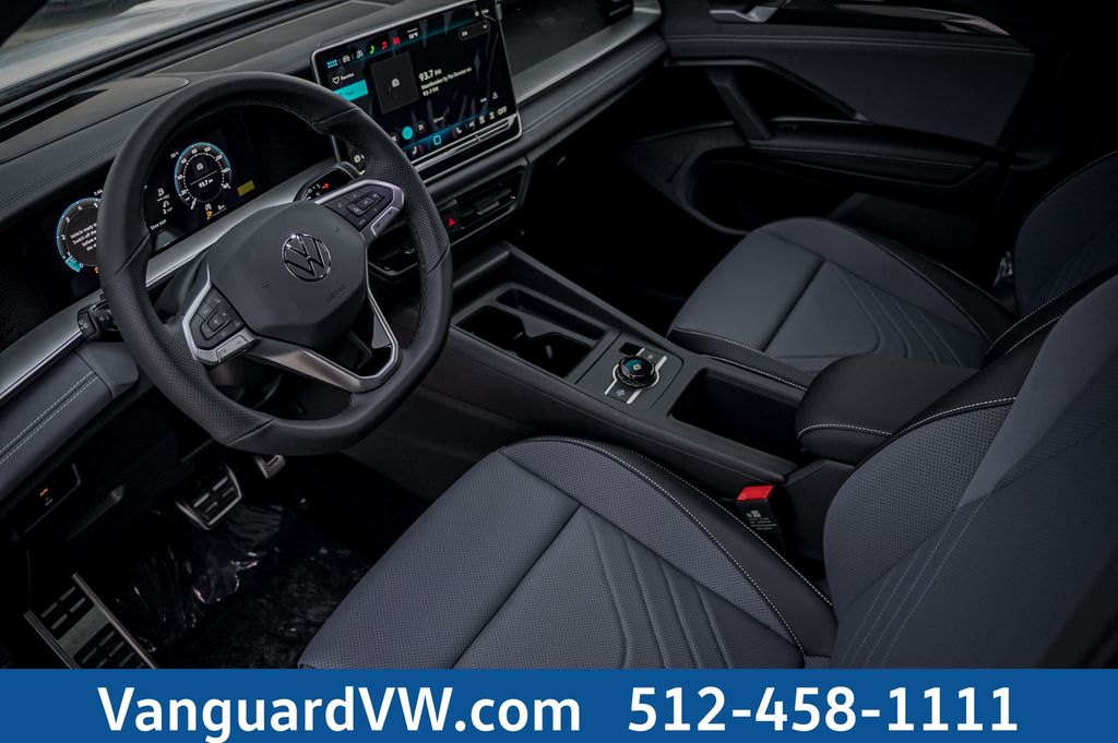 2026 Volkswagen Tiguan SE R-LINE BLACK - Photo 11