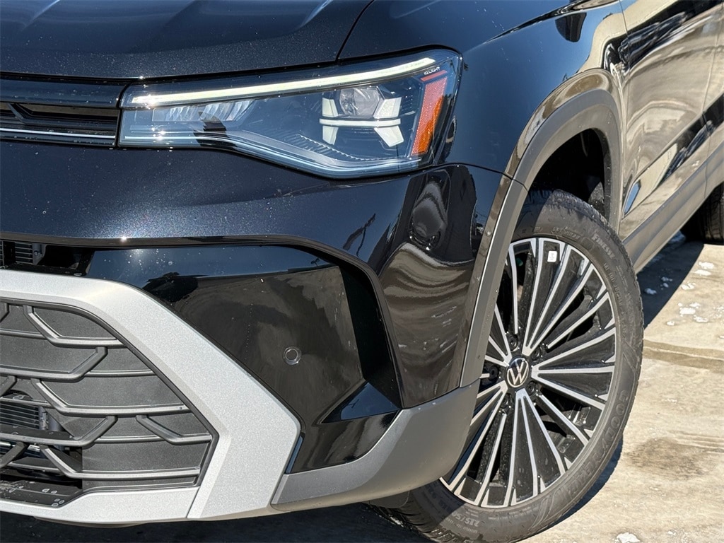 New 2026 Volkswagen Taos 1.5T SE SUV