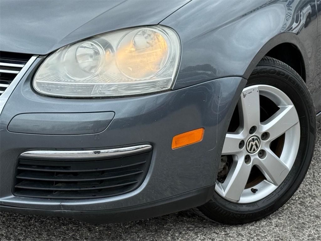 Used 2008 Volkswagen Jetta SE with VIN 3VWRM71K58M103327 for sale in Austin, TX