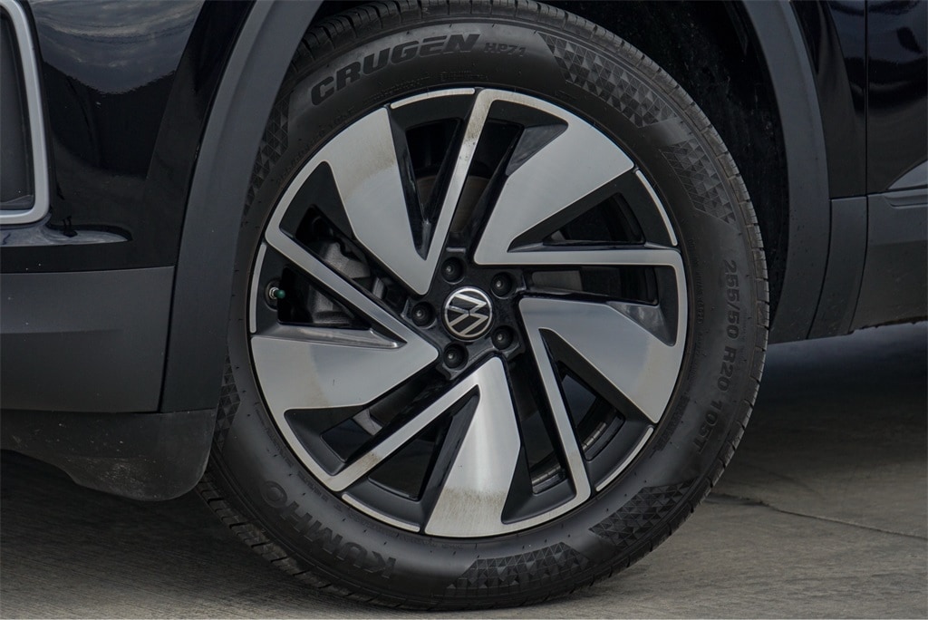 New 2025 Volkswagen Atlas 2.0T SE w/Technology SUV