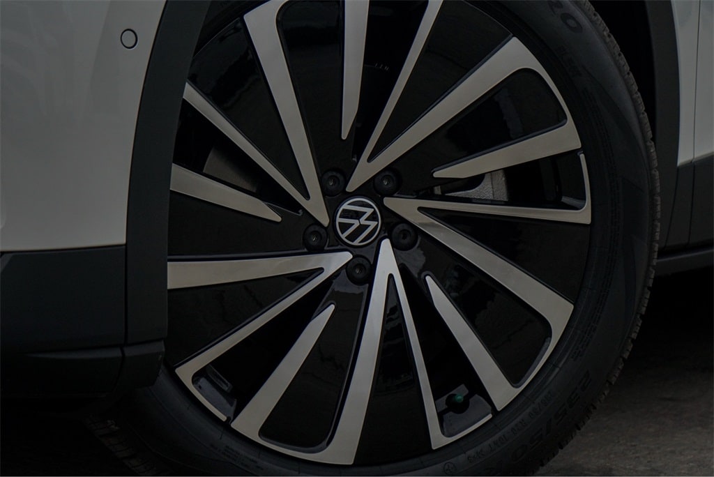 New 2025 Volkswagen ID.4 Pro SUV