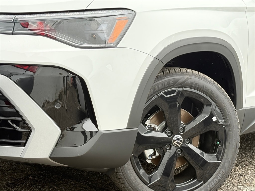 New 2026 Volkswagen Taos 1.5T SEL SUV