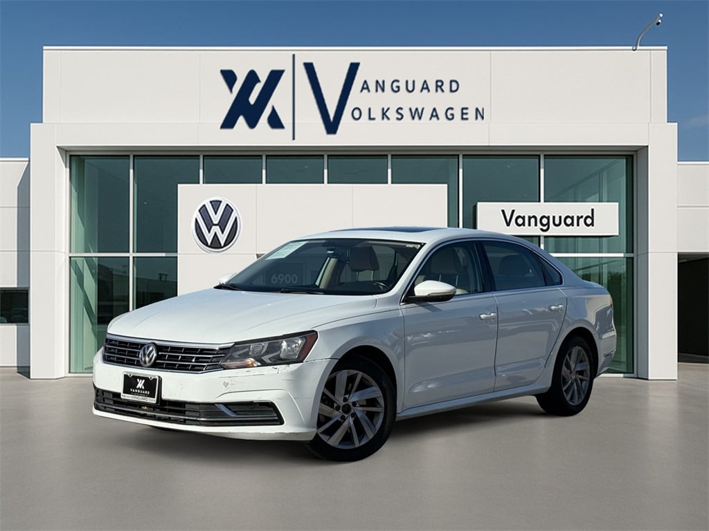 2018 Volkswagen Passat SE's photo