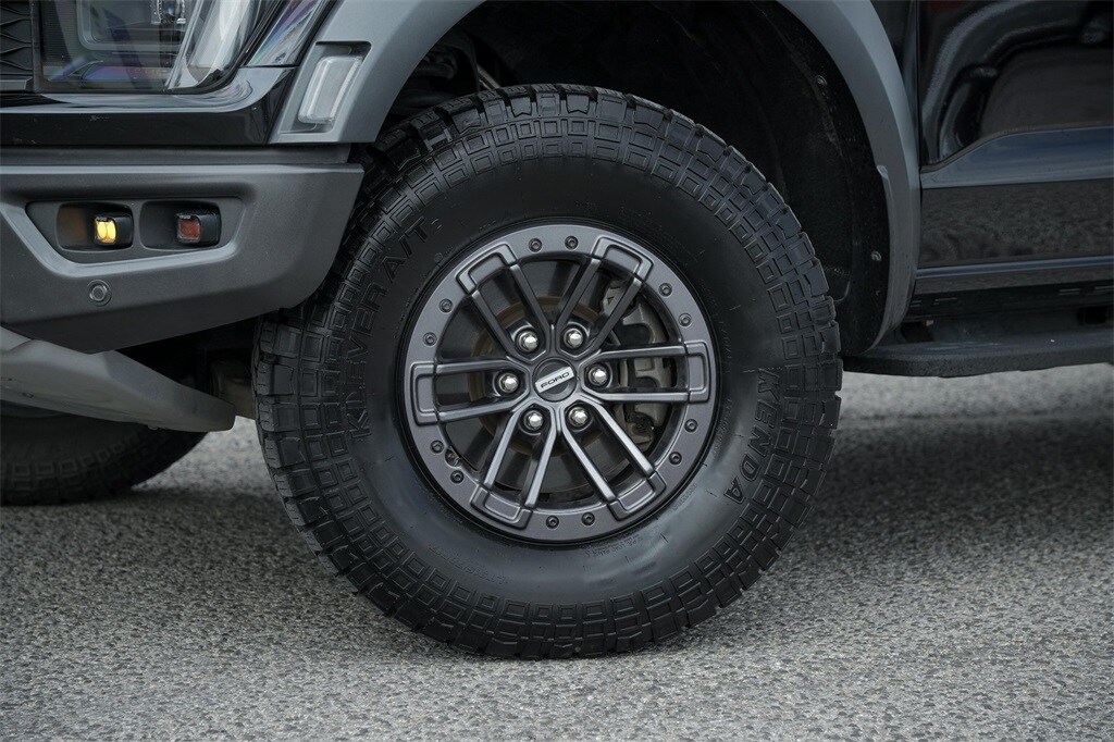 2021 Ford F-150 Raptor photo 2