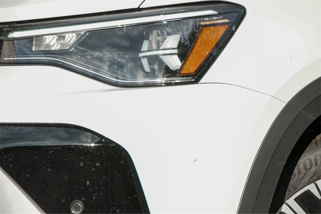 New 2025 Volkswagen Taos 1.5T SE SUV