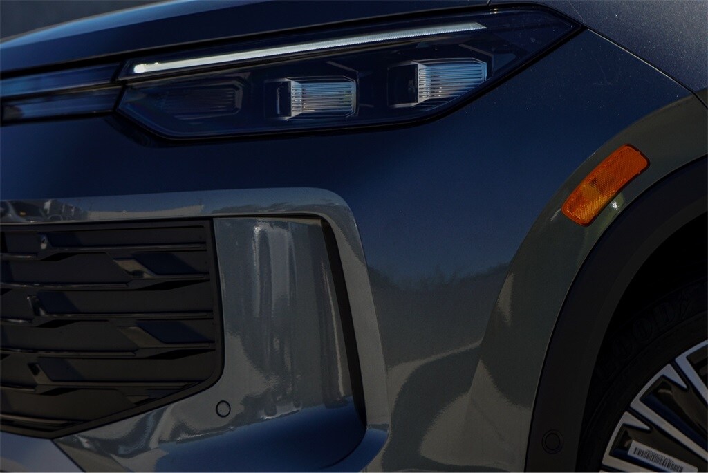 2026 Volkswagen Tiguan S photo 3