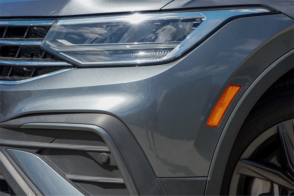 2022 Volkswagen Tiguan SE photo 3