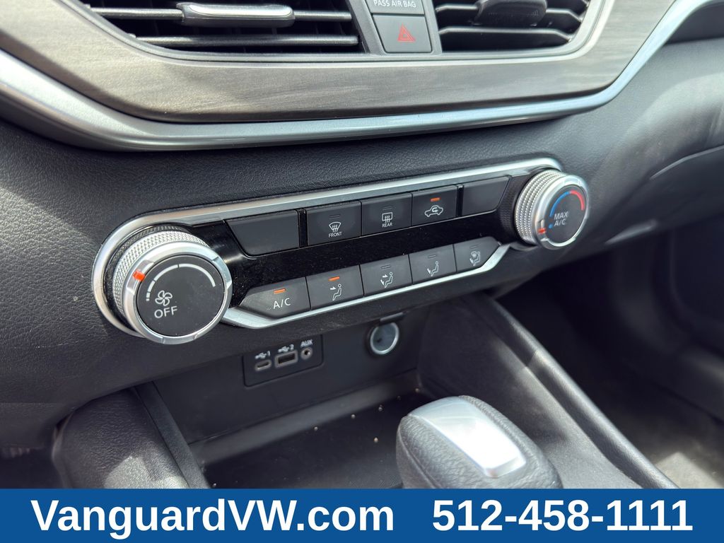 2025 Nissan Altima SV - Photo 14