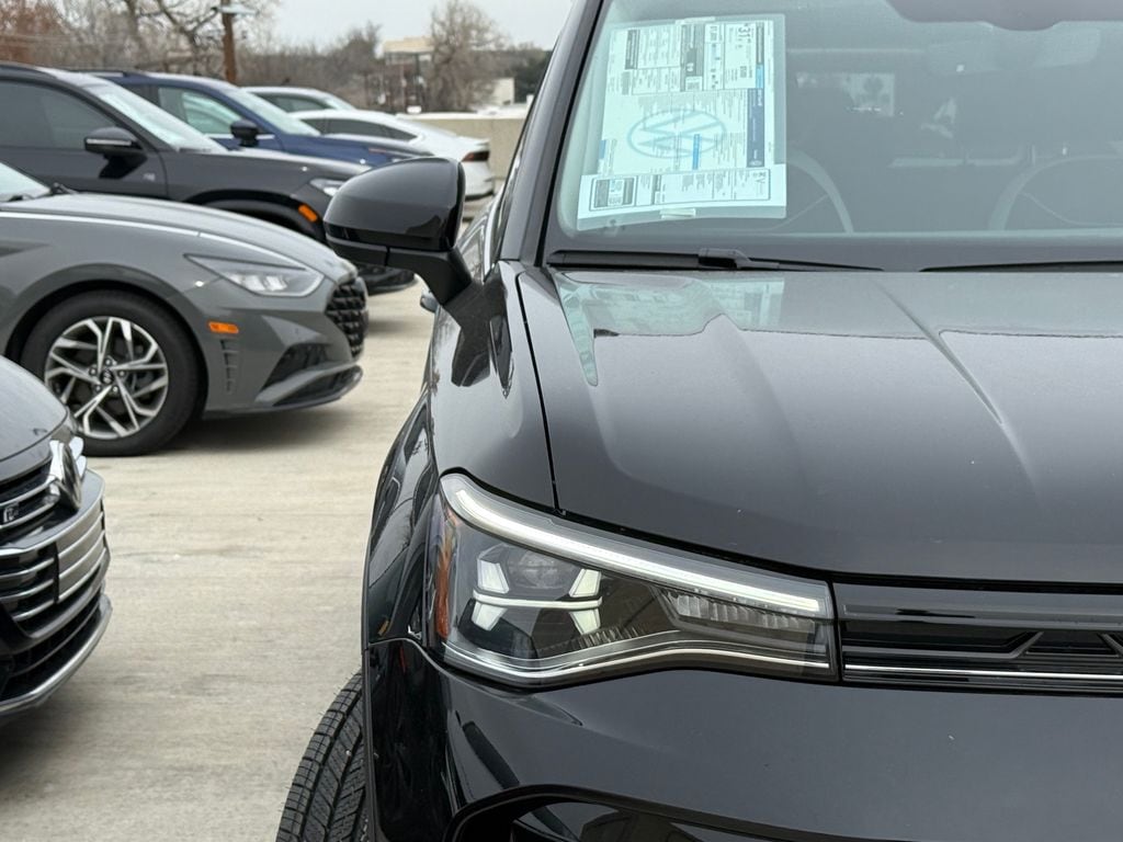 New 2026 Volkswagen Taos 1.5T SE SUV