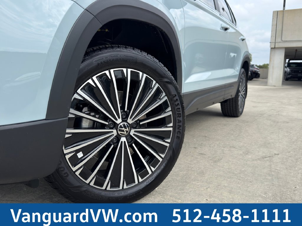 New 2027 Volkswagen Taos 1.5T SE SUV