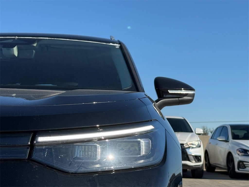 New 2026 Volkswagen Tiguan 2.0T SE SUV