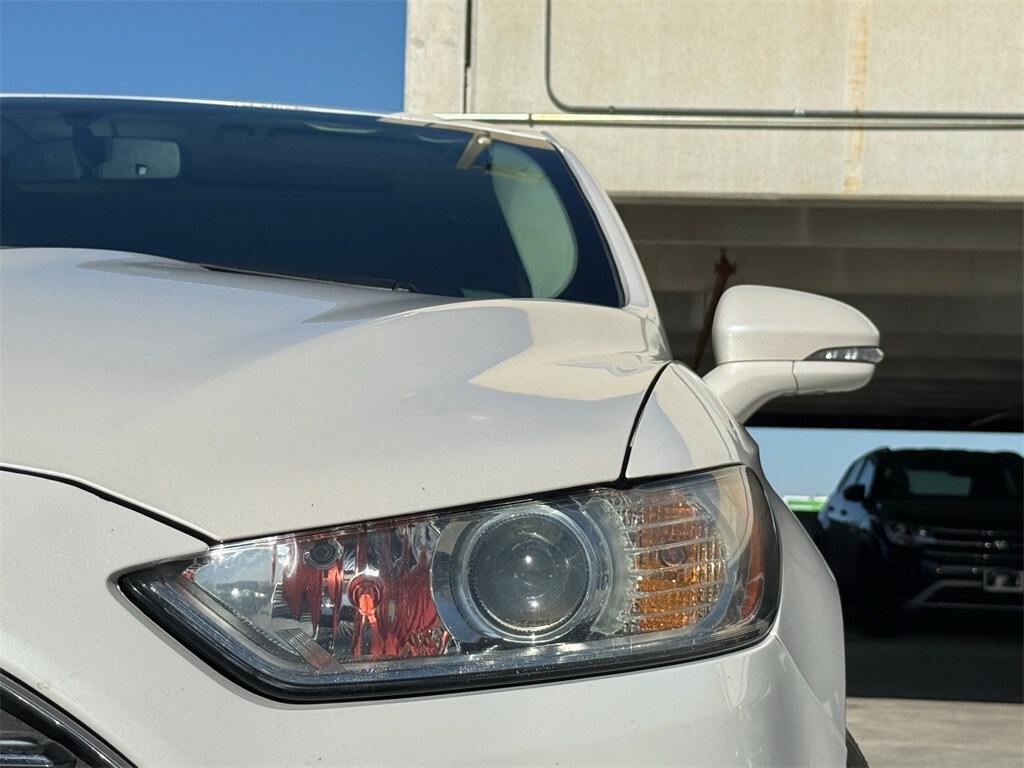 Used 2014 Ford Fusion SE Sedan