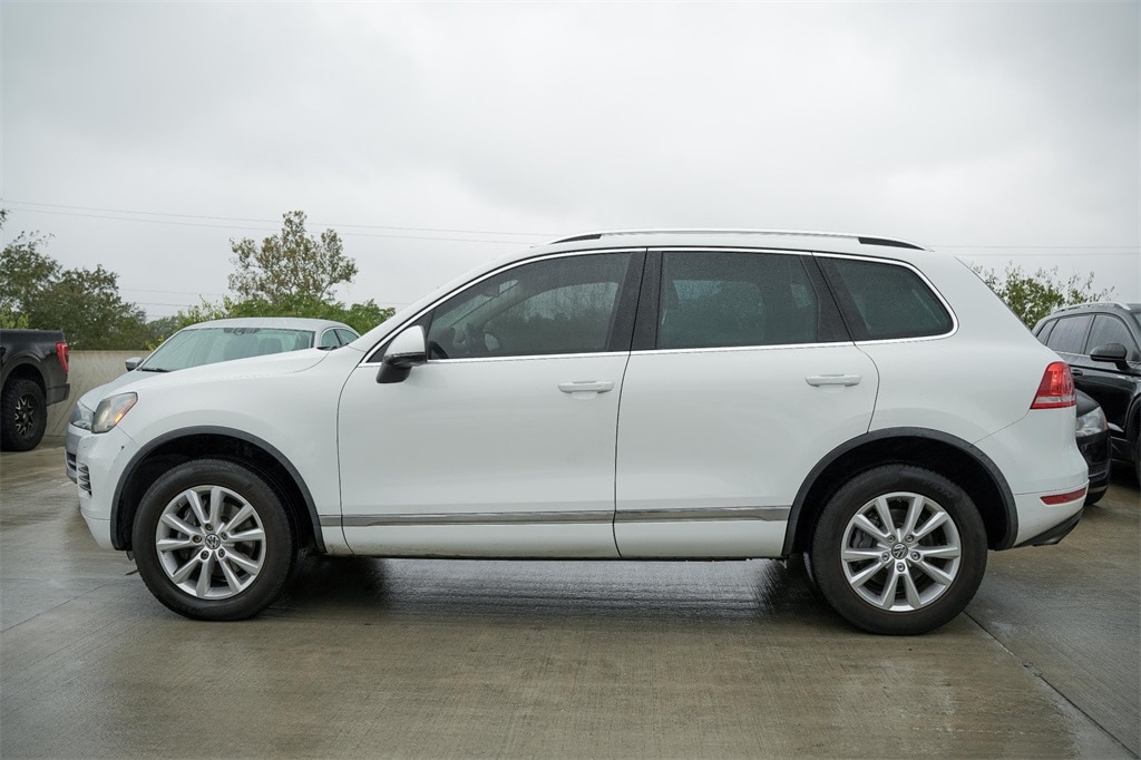 Used 2014 Volkswagen Touareg 3.6L SUV