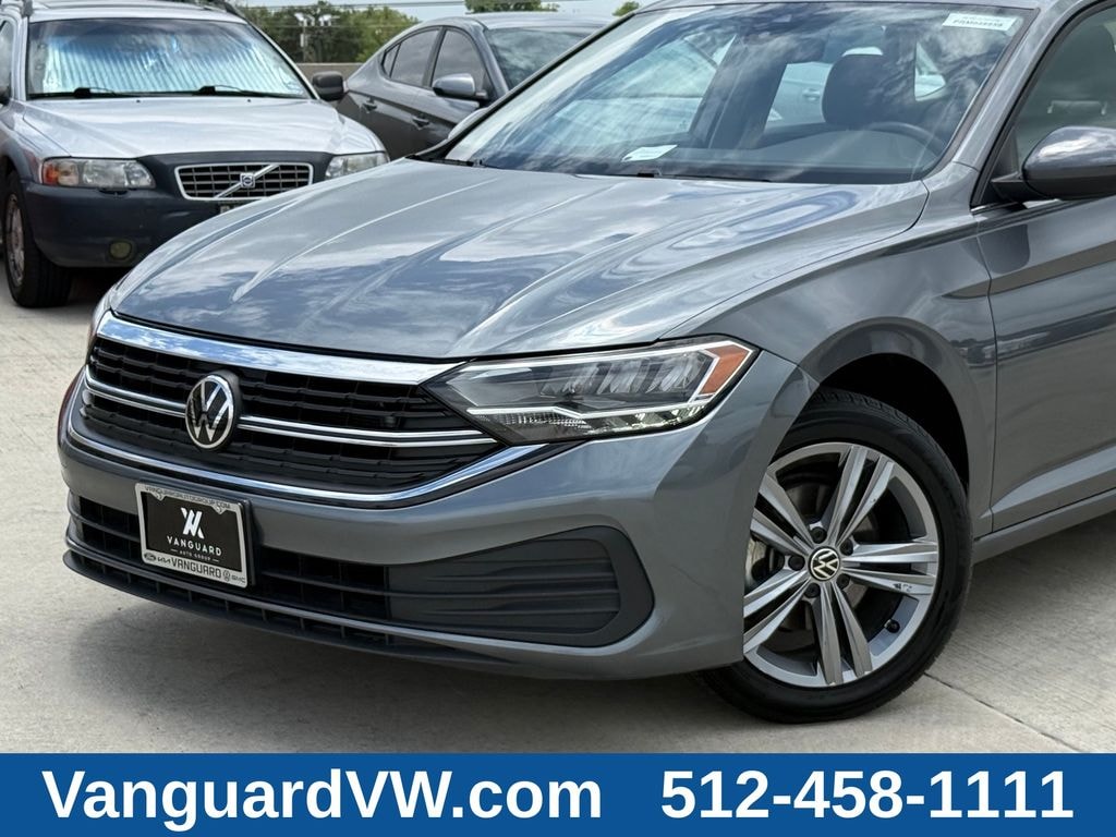Used 2024 Volkswagen Jetta 1.5T SE Sedan