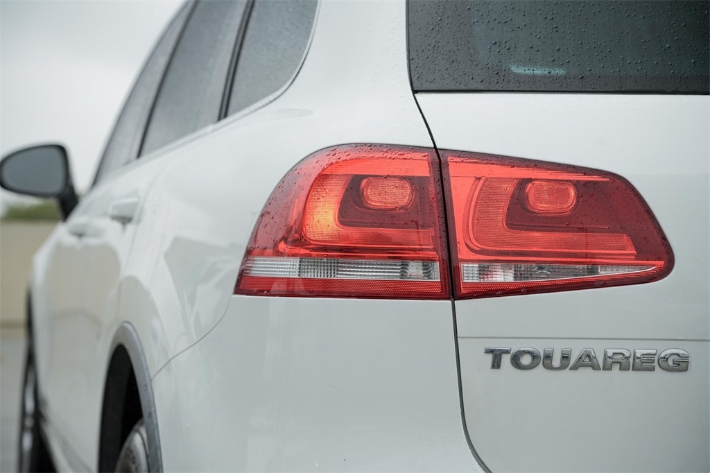 Used 2014 Volkswagen Touareg 3.6L SUV