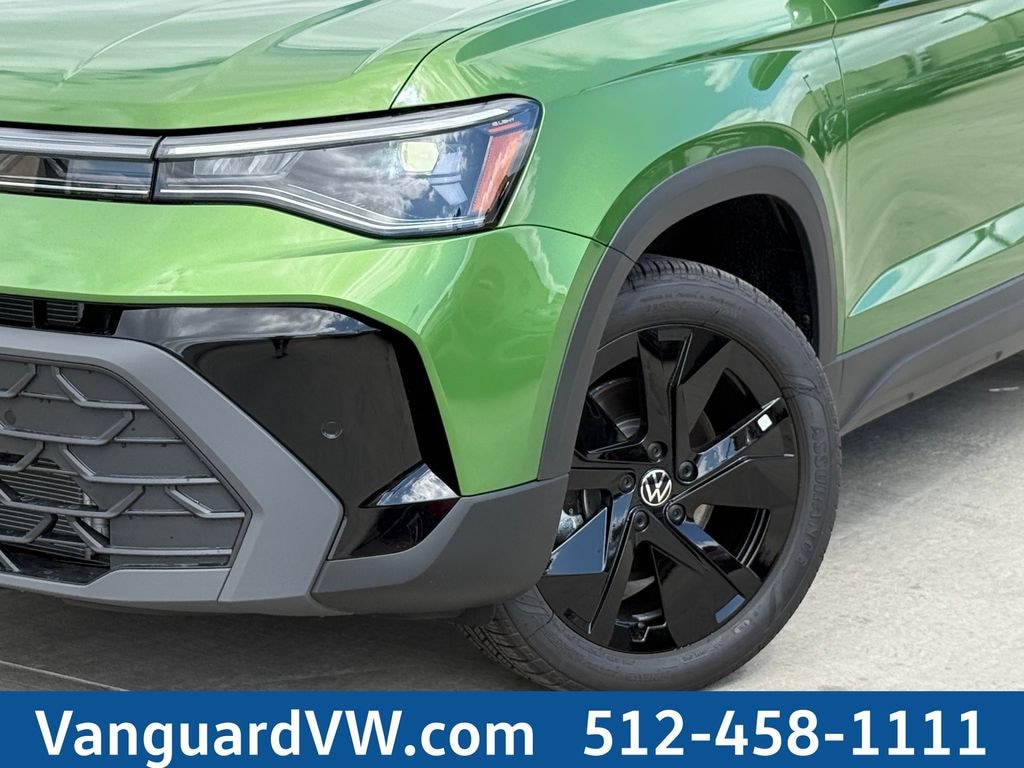New 2026 Volkswagen Taos 1.5T SE Black SUV
