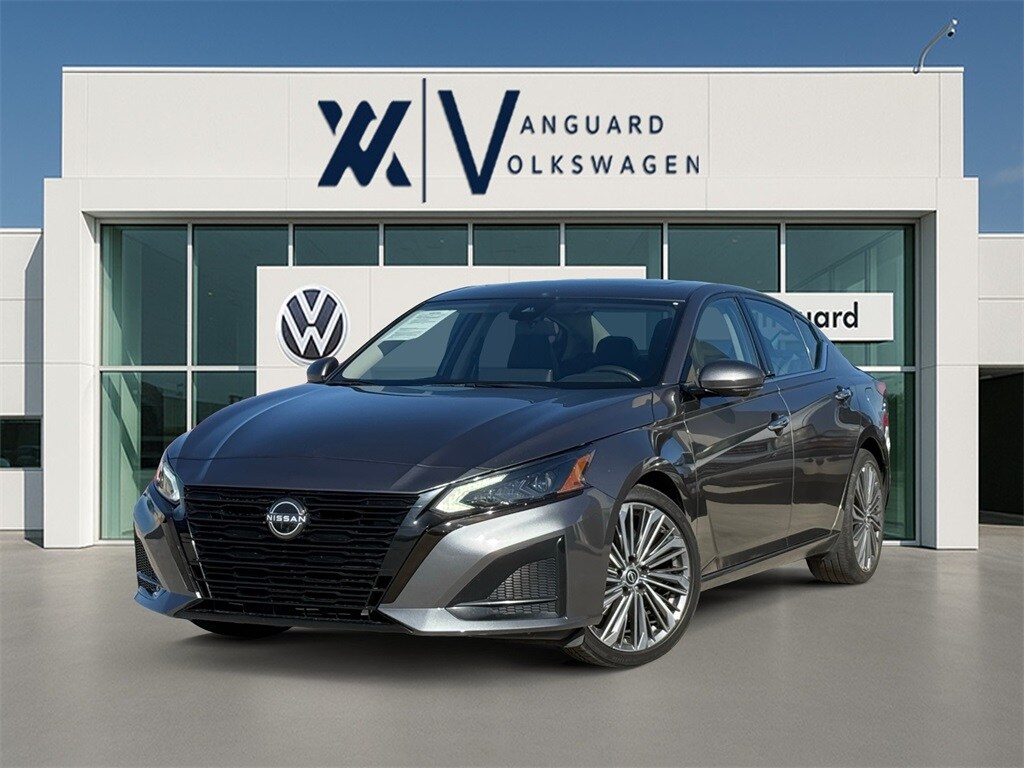Used 2023 Nissan Altima 2.5 SL Sedan