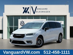 Certified pre-owned 2026 Chrysler Pacifica Limited Minivan/Van for sale in Austin, TX