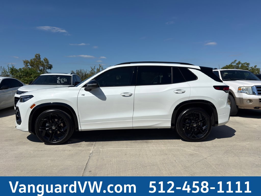 New 2026 Volkswagen Tiguan SE R-Line Black SUV