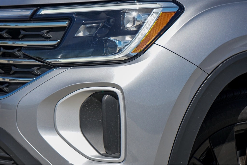 New 2024 Volkswagen Atlas 2.0T SE w/Technology SUV