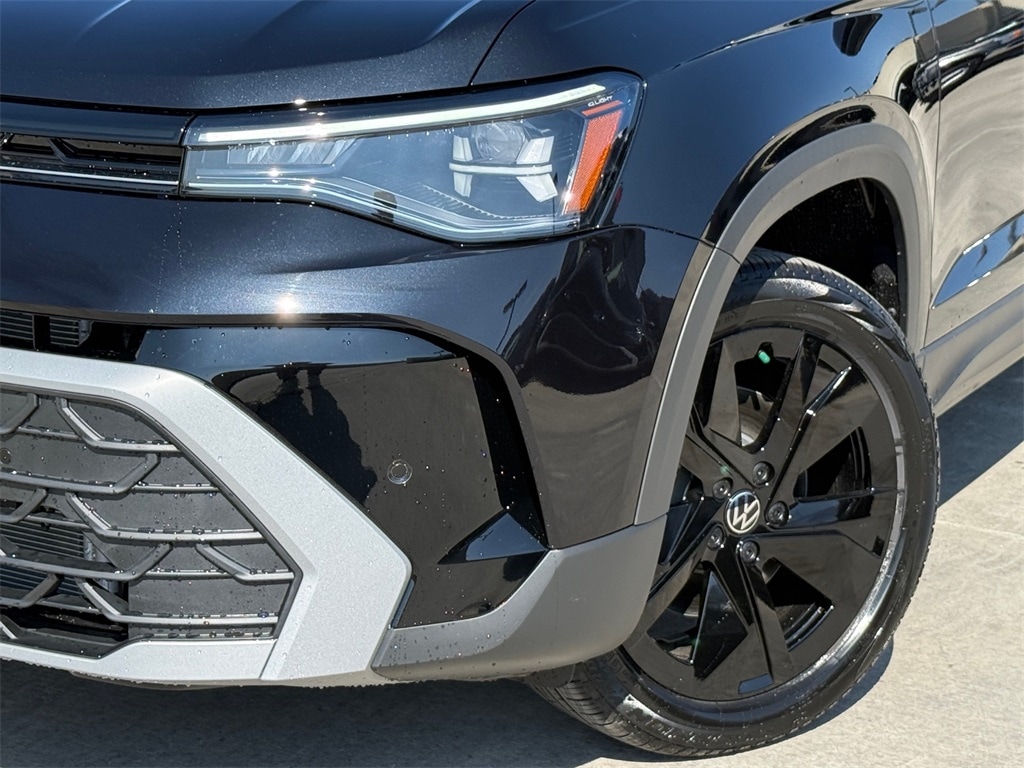 New 2026 Volkswagen Taos 1.5T SE SUV