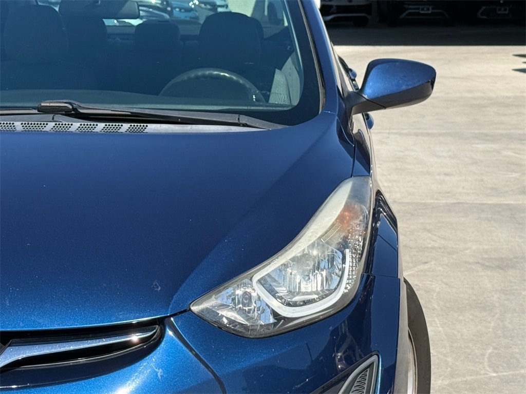 Used 2015 Hyundai Elantra SE Sedan
