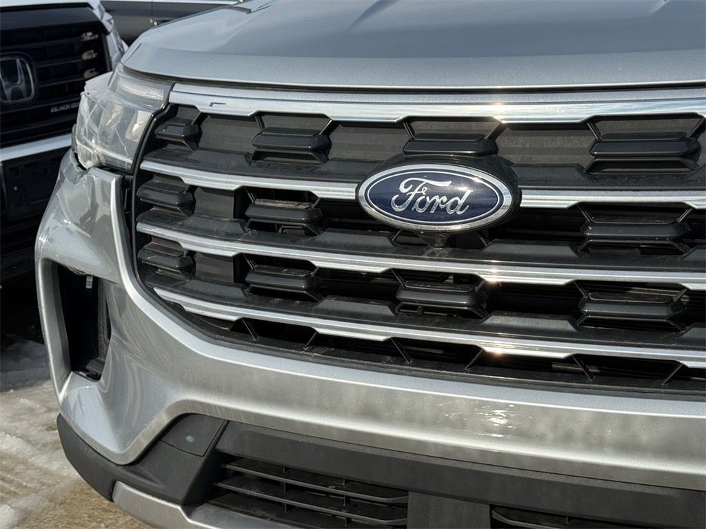 Used 2025 Ford Explorer Active SUV