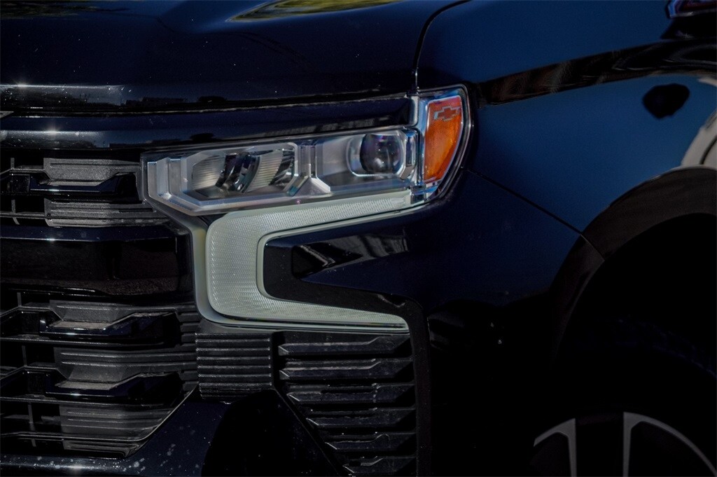 2022 Chevrolet Silverado 1500 RST photo 3