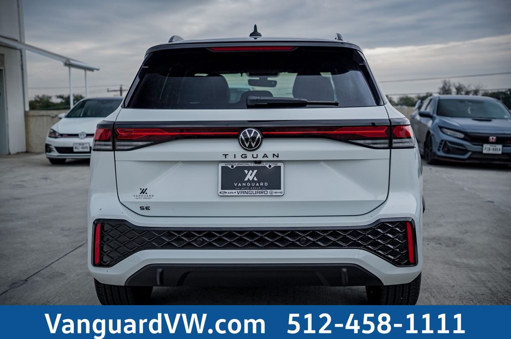 2026 Volkswagen Tiguan SE R-LINE BLACK - Photo 8