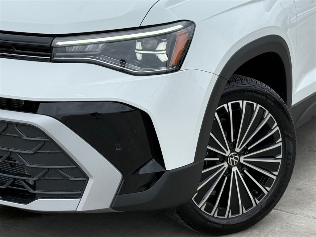 New 2026 Volkswagen Taos 1.5T SE SUV