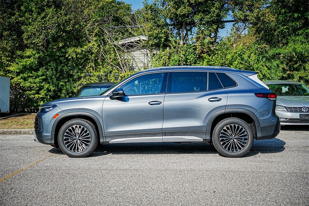 2026 Volkswagen Tiguan S photo 4