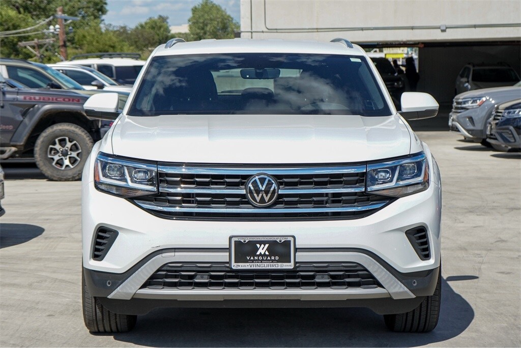 2023 Volkswagen Atlas Cross Sport V6 SE Technology photo 3