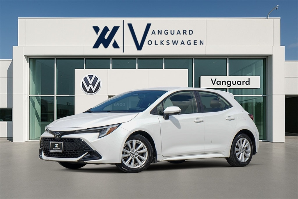 Used 2023 Toyota Corolla Hatchback SE Hatchback