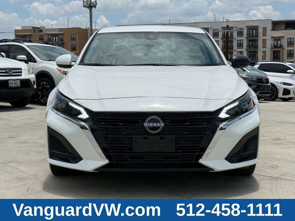 2025 Nissan Altima SV - Photo 7