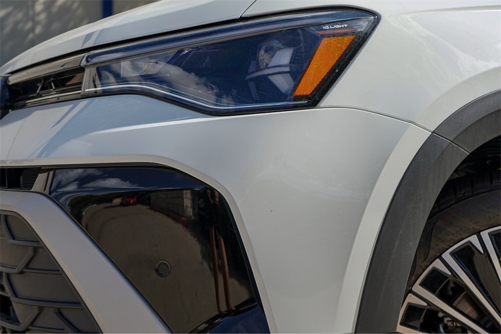 New 2025 Volkswagen Taos 1.5T SE SUV