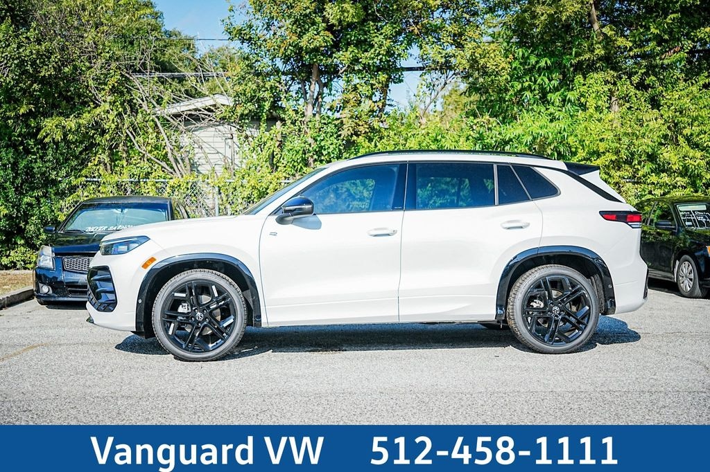 New 2026 Volkswagen Tiguan 2.0T SE R-Line Black SUV