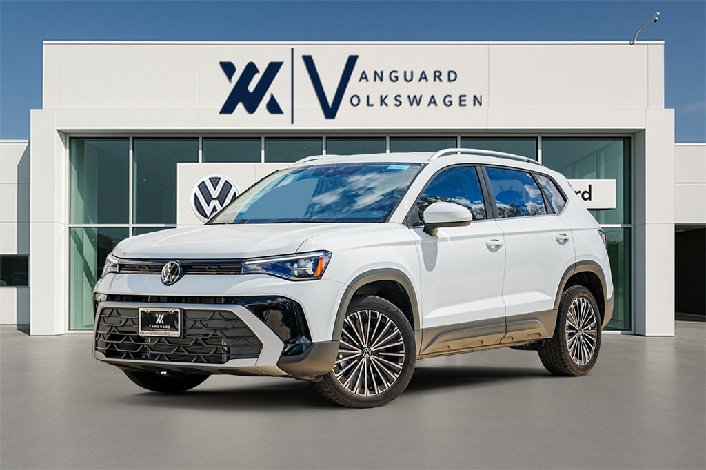 2025 Volkswagen Taos SE's photo