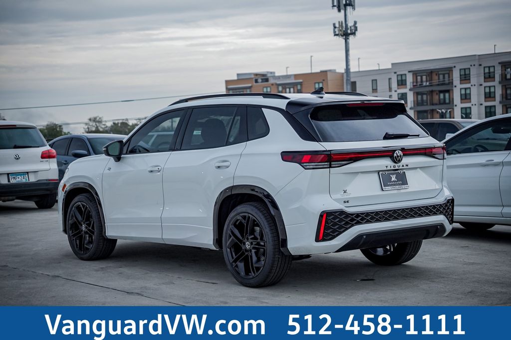 2026 Volkswagen Tiguan SE R-LINE BLACK - Photo 7