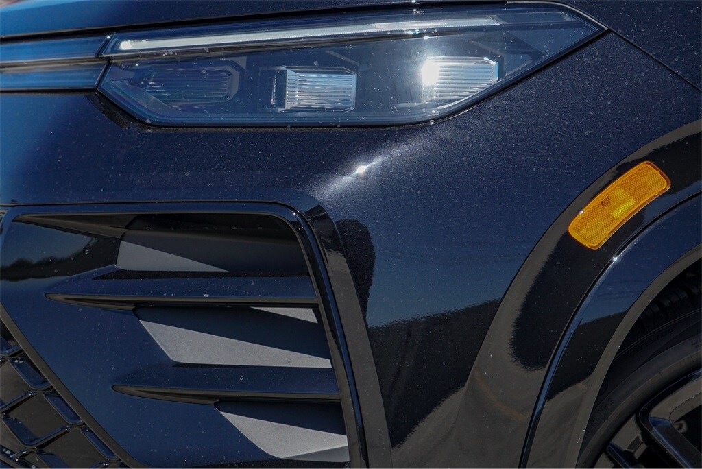 2026 Volkswagen Tiguan SE R-Line Black photo 3