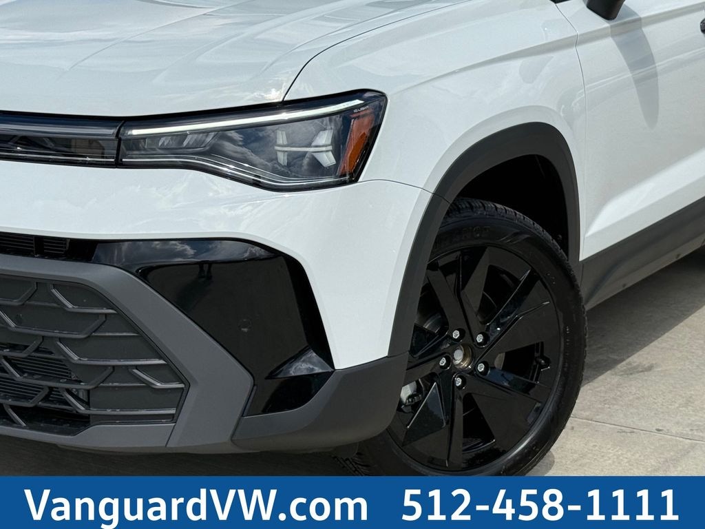 New 2027 Volkswagen Taos 1.5T SE Black SUV