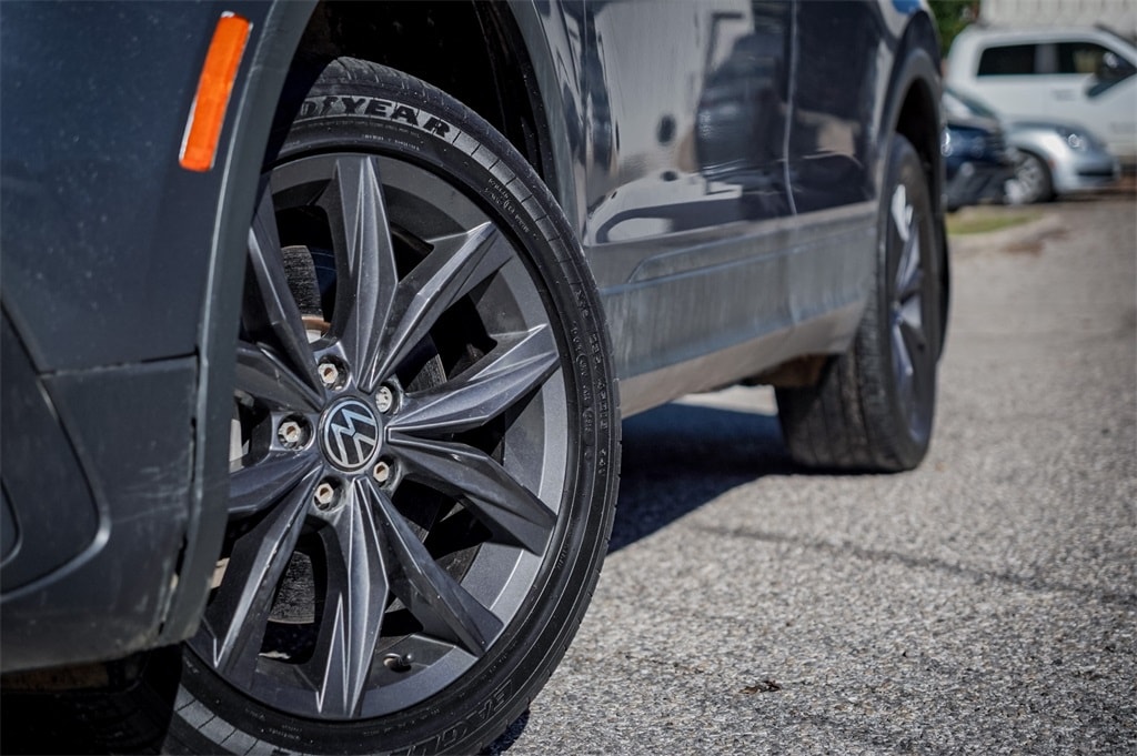 Used 2022 Volkswagen Tiguan 2.0T SE SUV