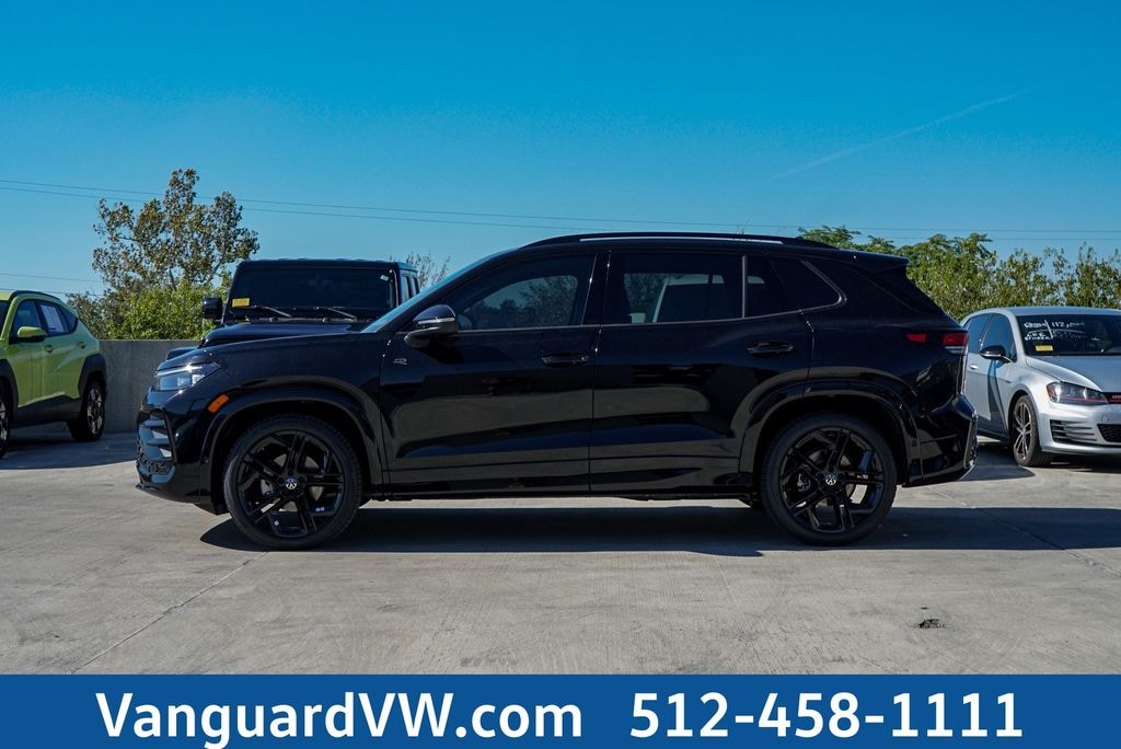 New 2026 Volkswagen Tiguan 2.0T SE R-Line Black SUV