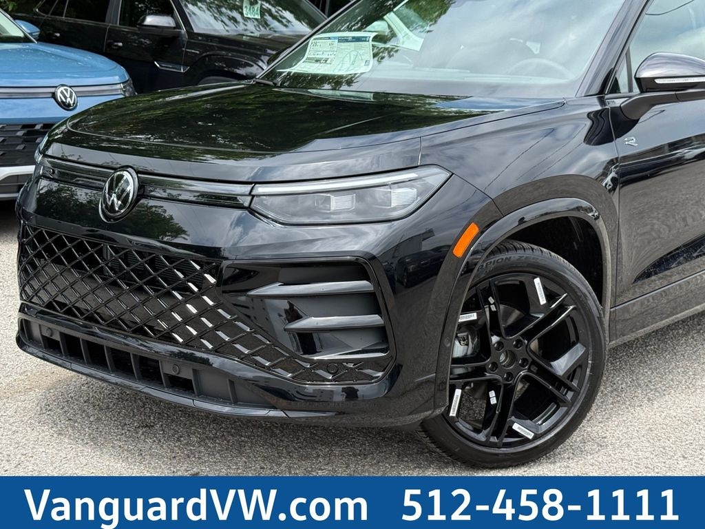 New 2026 Volkswagen Tiguan SE R-Line Black SUV