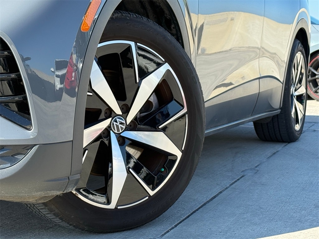 Used 2023 Volkswagen ID.4 PRO S with VIN 1V2VMPE82PC041481 for sale in Austin, TX