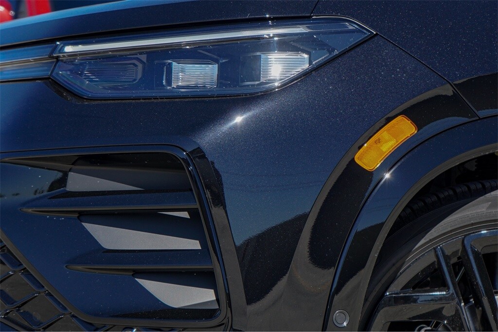 2026 Volkswagen Tiguan SE R-Line Black photo 3