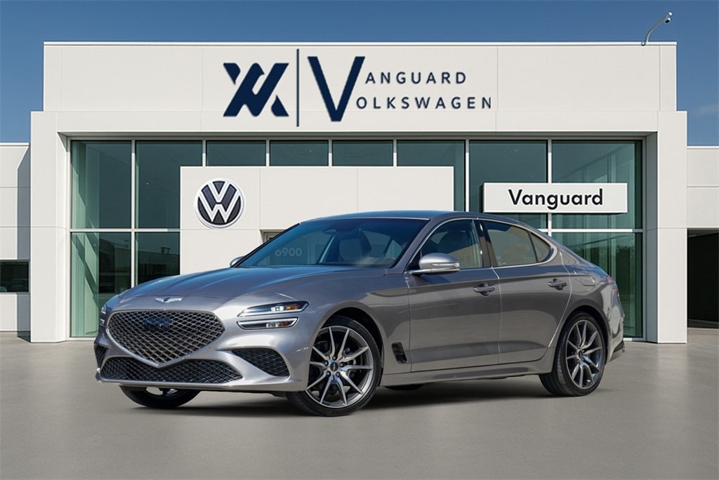 2023 GENESIS G70 Standard's photo