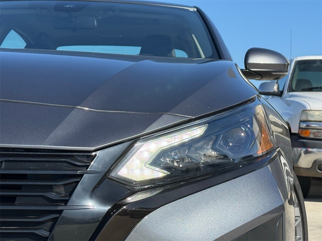 Used 2023 Nissan Altima 2.5 SL Sedan